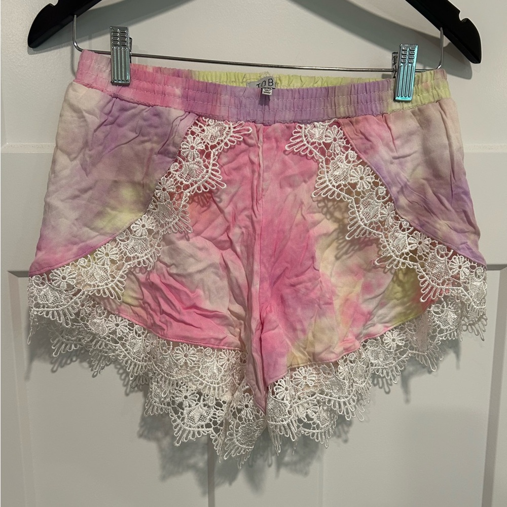 Tobi Tie Dye and Lace Festival Shorts Size Medium